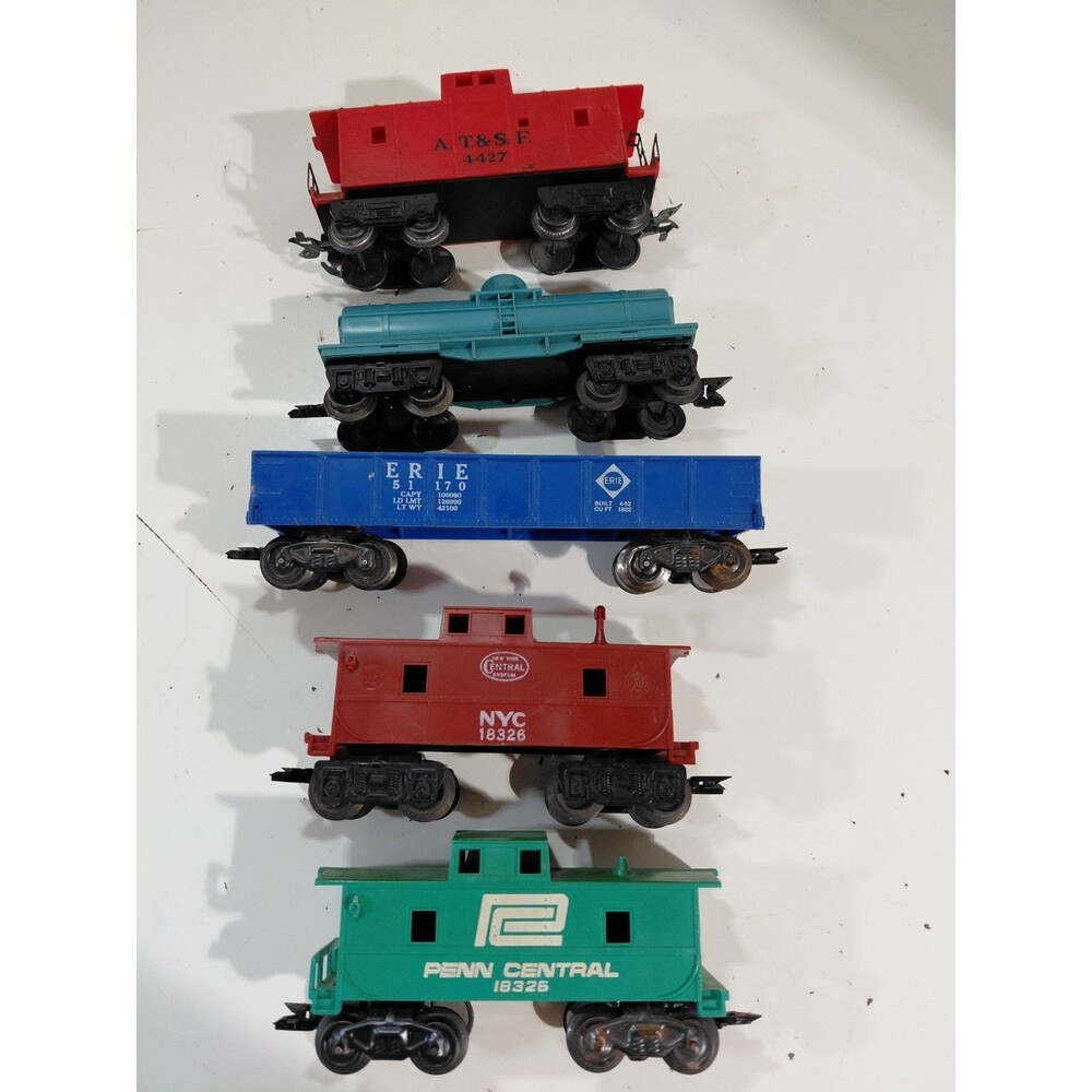 5 Marx O Gauge Model Railroad Scissor Freight Cars (Cabooses Tank Car Gondola)